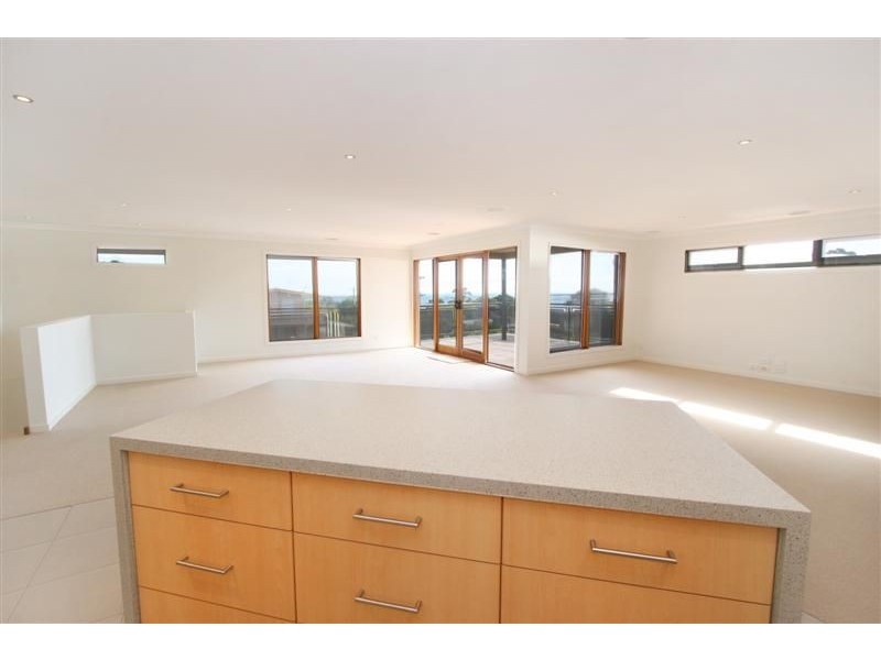 13 Dorothea Crescent, Dromana VIC 3936
