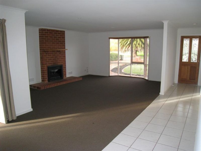 4 Lake View Lane, Safety Beach VIC 3936
