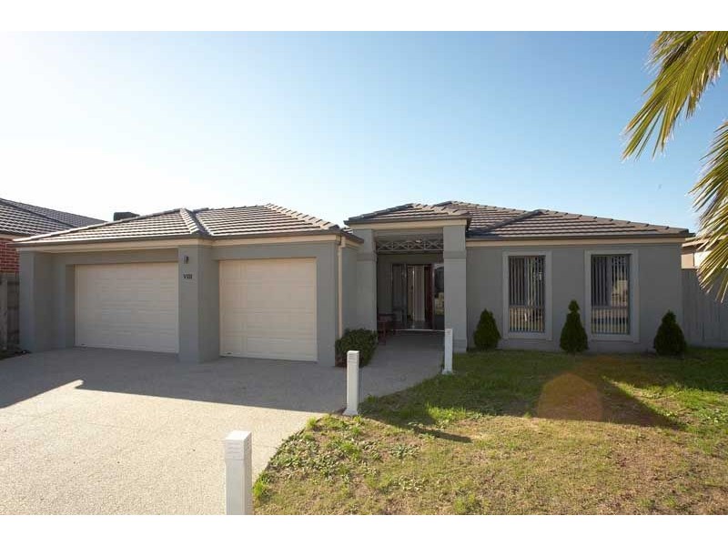 8 Fairway Drive, Safety Beach VIC 3936