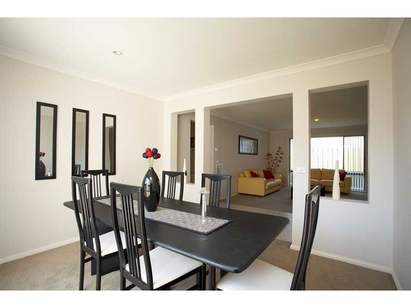 8 Fairway Drive, Safety Beach VIC 3936