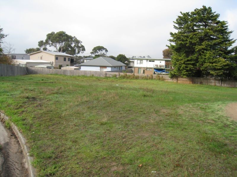 8 Omuna Court, Safety Beach VIC 3936