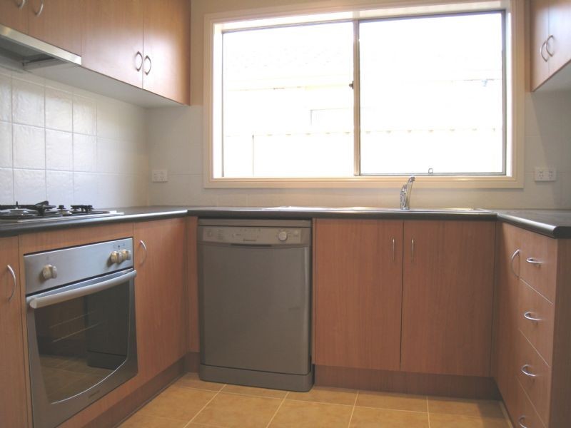 2/8 Bellmare Avenue, Dromana VIC 3936