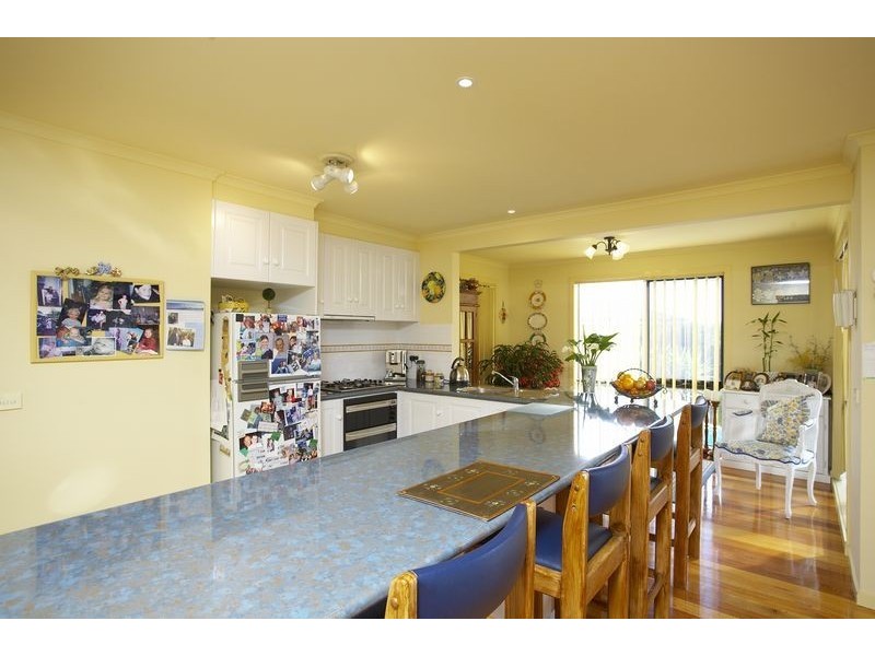 16 Fairway Circle, Safety Beach VIC 3936