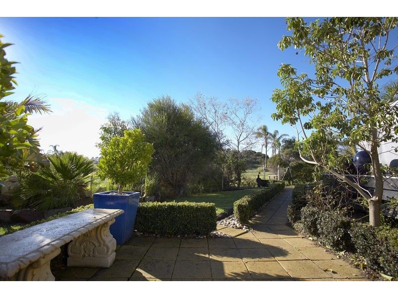 16 Fairway Circle, Safety Beach VIC 3936