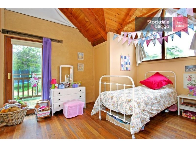 8 Weymouth Drive, Dromana VIC 3936