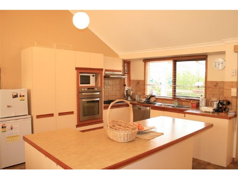 9 Beverley Street, Dromana VIC 3936