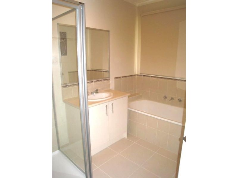 2/102B Country Club Drive, Safety Beach VIC 3936