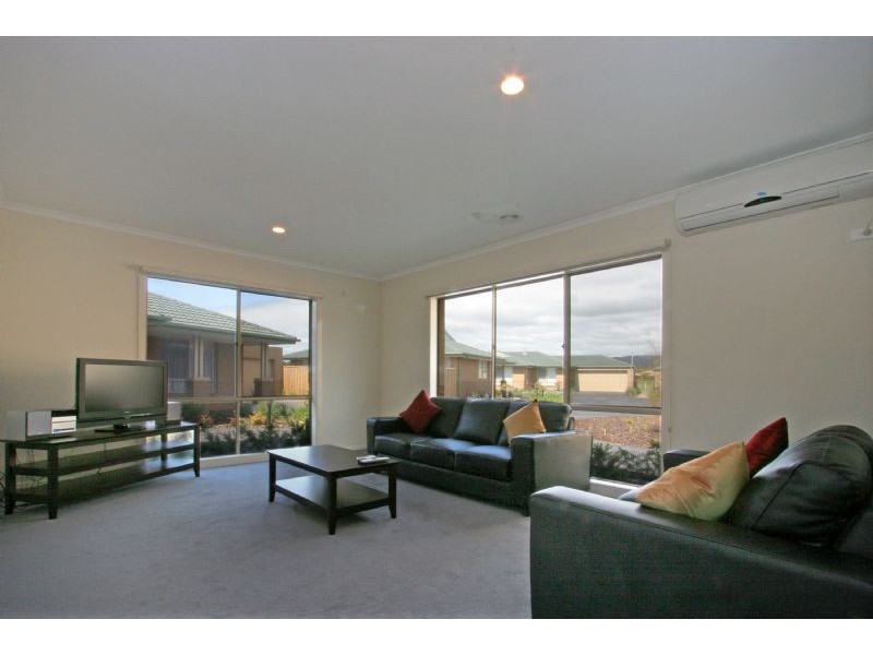 5/102B Country Club Drive, Safety Beach VIC 3936
