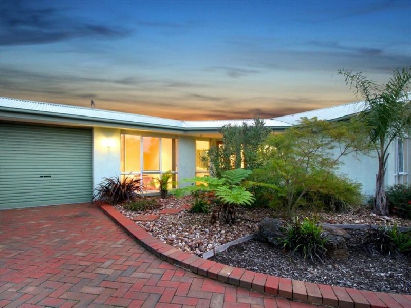 12 Valley Court, Safety Beach VIC 3936