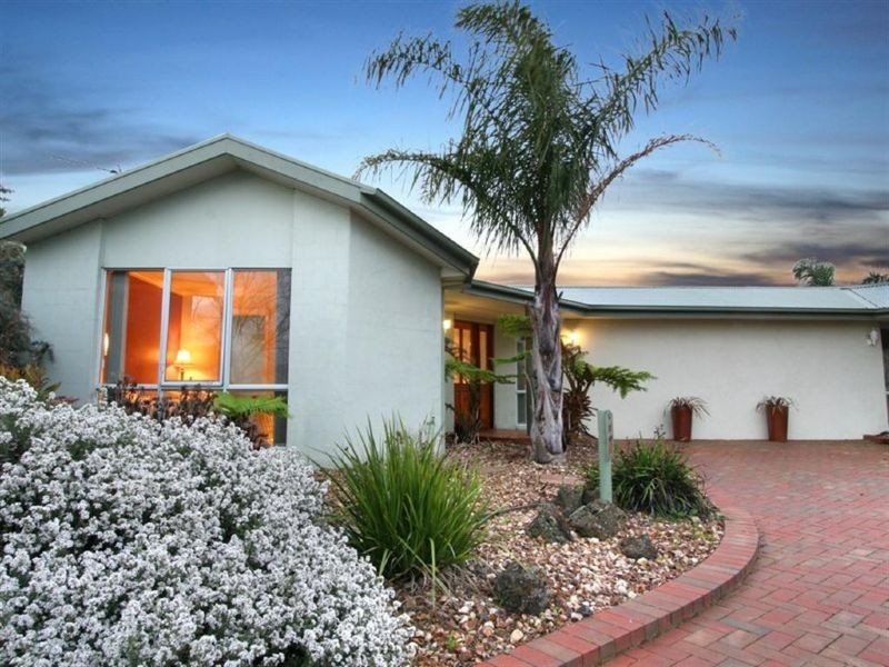 14 Valley Court, Safety Beach VIC 3936