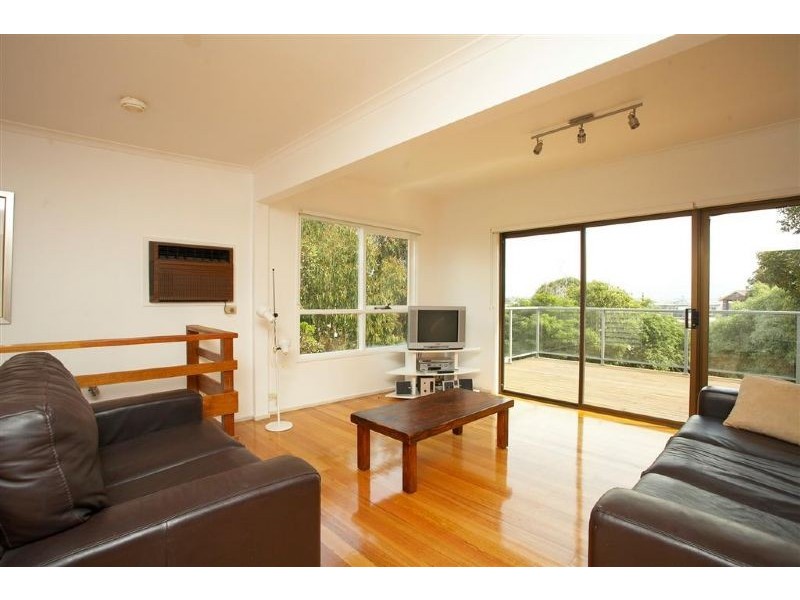 10 Bruce Road, Safety Beach VIC 3936