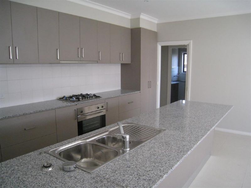 2/30 Rosalie Avenue, Dromana VIC 3936