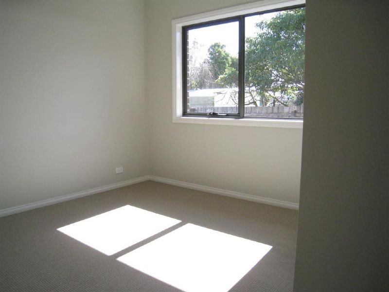 2/30 Rosalie Avenue, Dromana VIC 3936