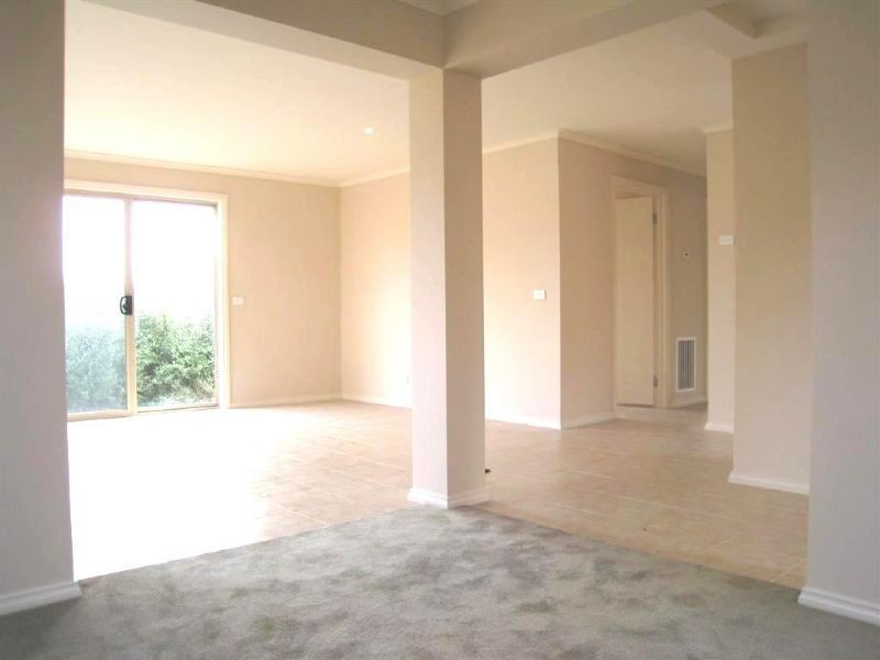 2/8 Bellmare Avenue, Dromana VIC 3936