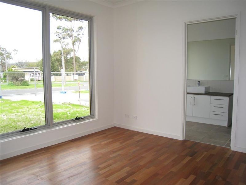 2/115-117  Dromana Parade, Safety Beach VIC 3936