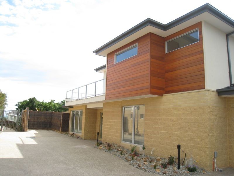 9/115-117 Dromana Parade, Safety Beach VIC 3936
