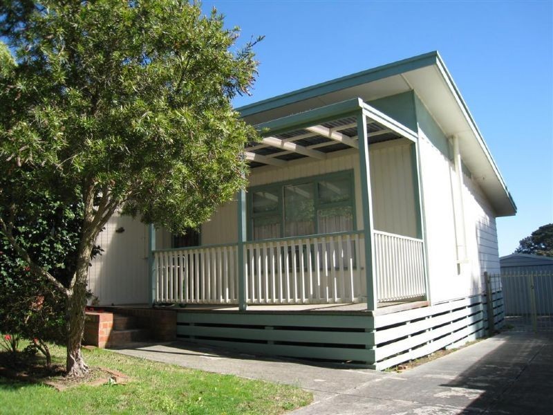 8 Coleus Street, Dromana VIC 3936