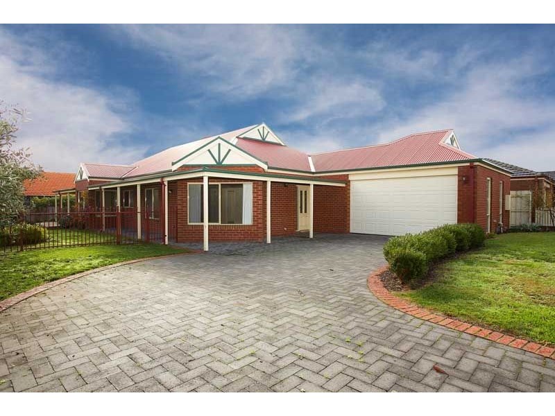 8 Moonlight Mews, Safety Beach VIC 3936