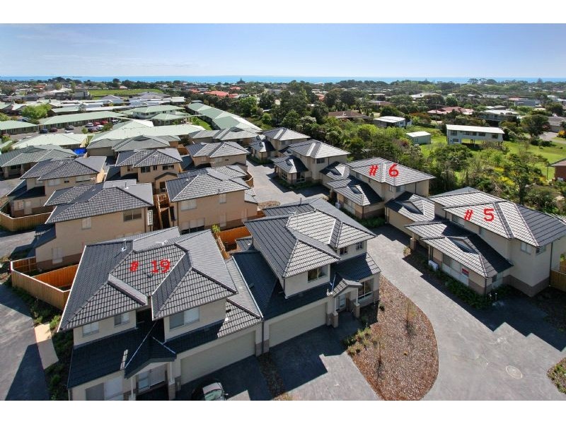 6/102B Country Club Drive, Safety Beach VIC 3936
