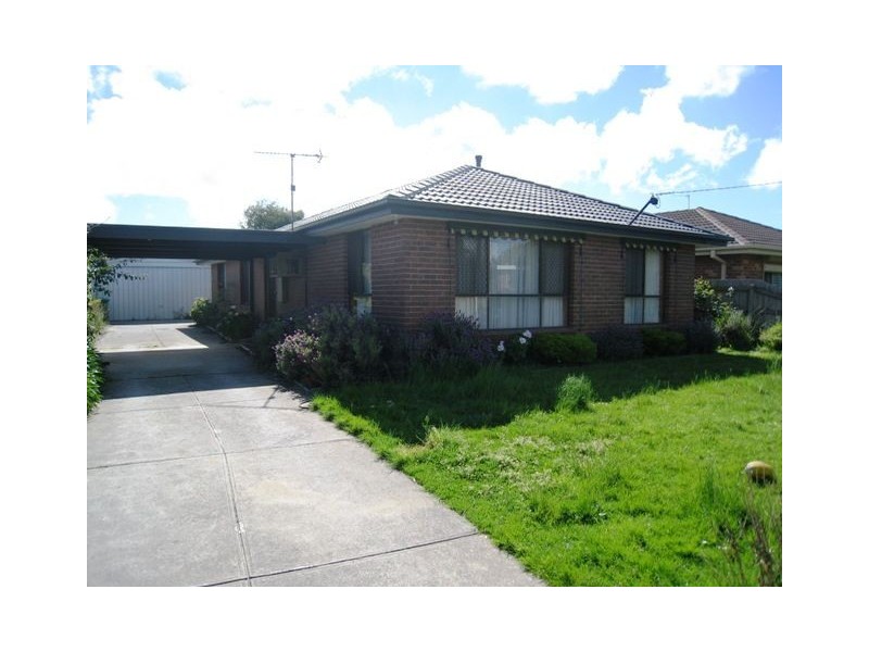 18 Rosalie Avenue, Dromana VIC 3936