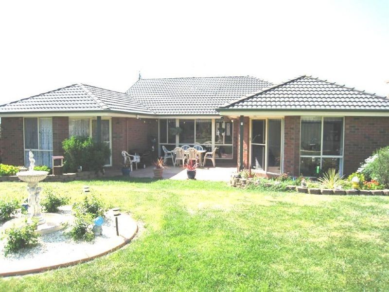 48 Victoria Street, Safety Beach VIC 3936