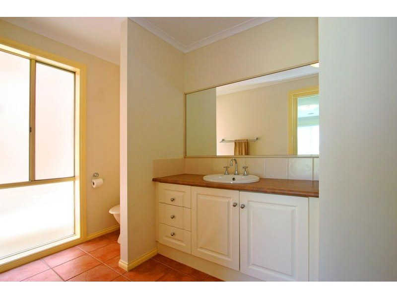 18 Golf Course Lane, Safety Beach VIC 3936