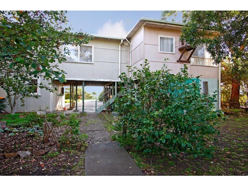 238 Dromana Parade, Safety Beach VIC 3936