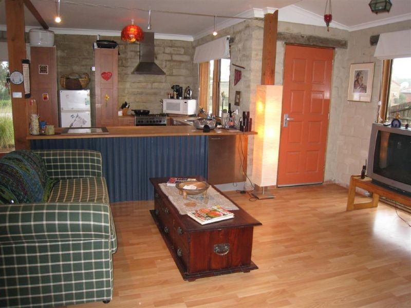 6 Tassel Road, Safety Beach VIC 3936