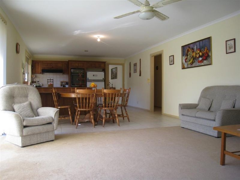 14 Dale Avenue, Safety Beach VIC 3936