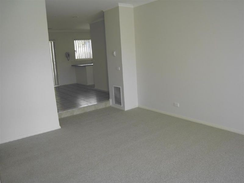 1/1 Canna Street, Dromana VIC 3936