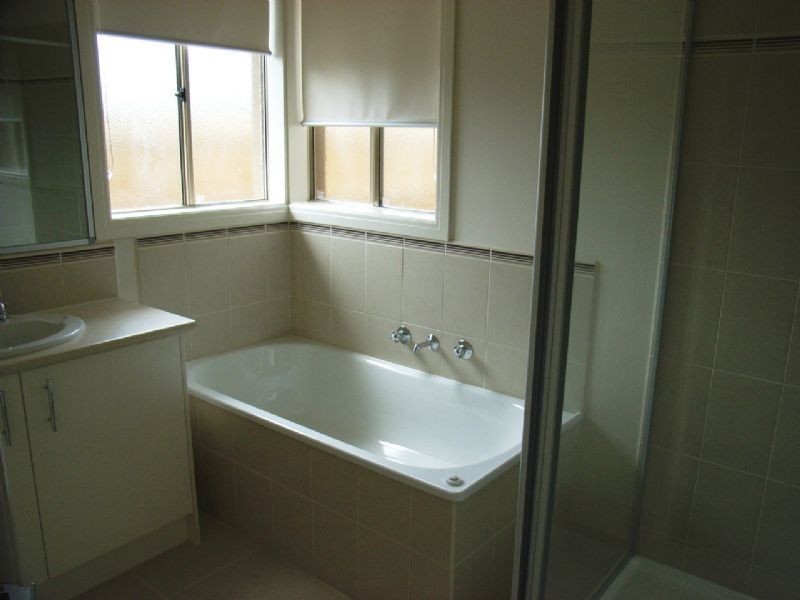 4/102B Country Club Drive, Safety Beach VIC 3936