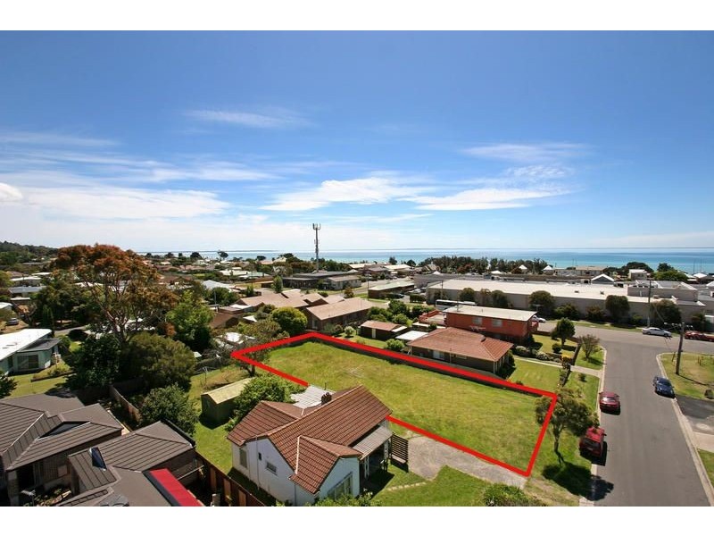 6 Noel Street, Dromana VIC 3936