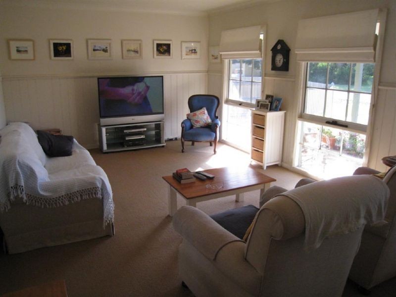 176 Dromana Parade, Safety Beach VIC 3936