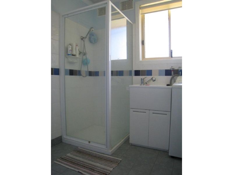 8 Tassel Road, Safety Beach VIC 3936