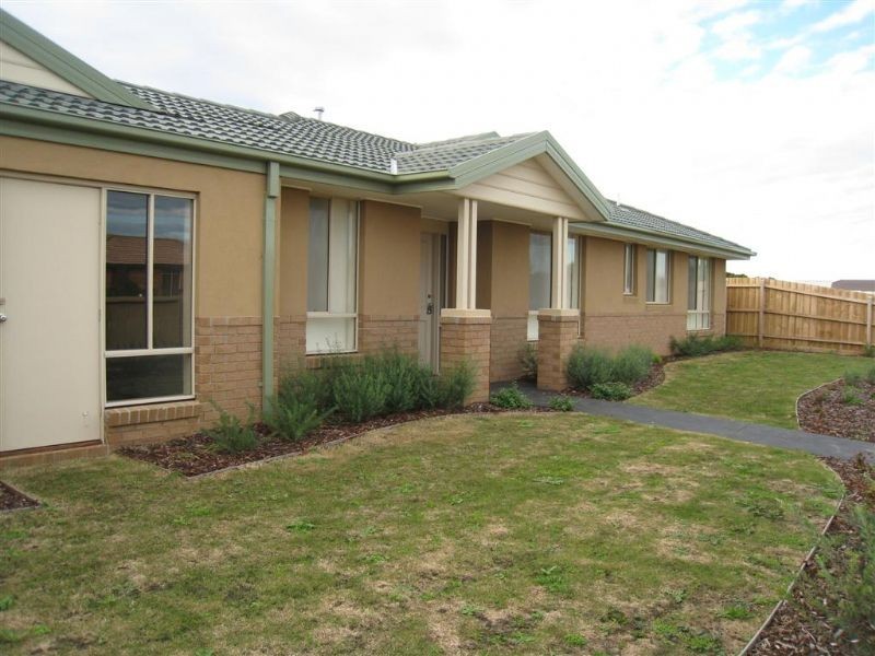 2/102B Country Club Drive, Safety Beach VIC 3936