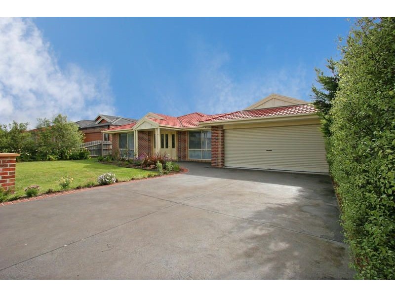 18 Golf Course Lane, Safety Beach VIC 3936