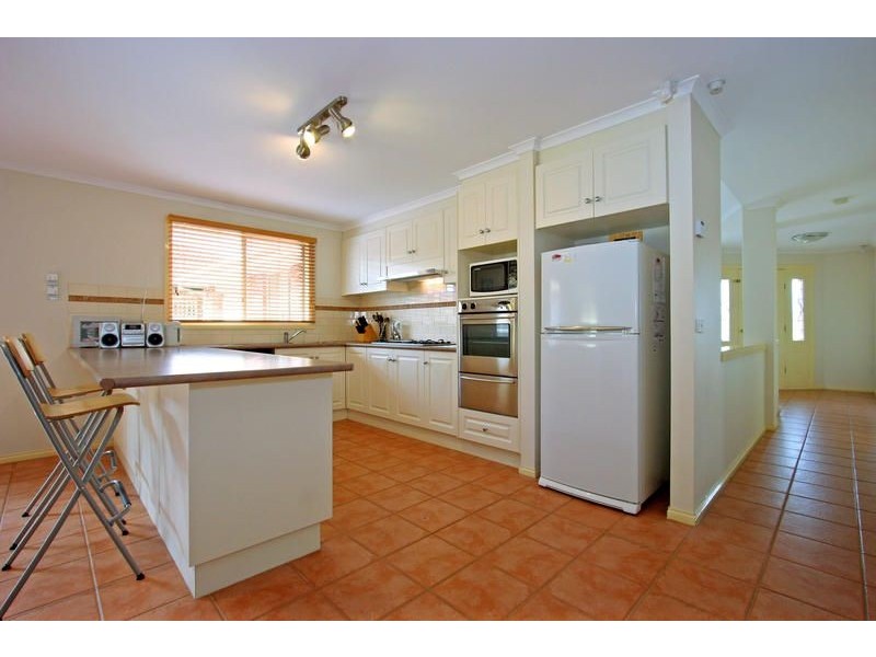 18 Golf Course Lane, Safety Beach VIC 3936