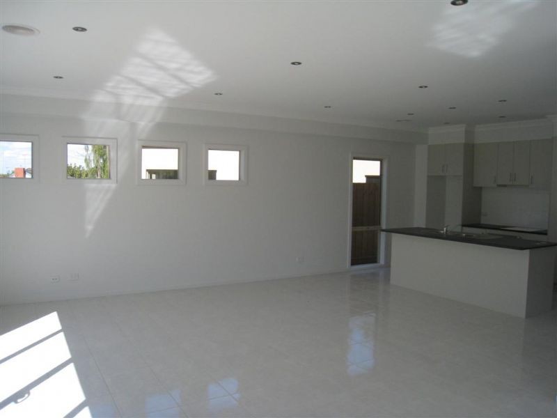 2/31 Davey Street, Dromana VIC 3936