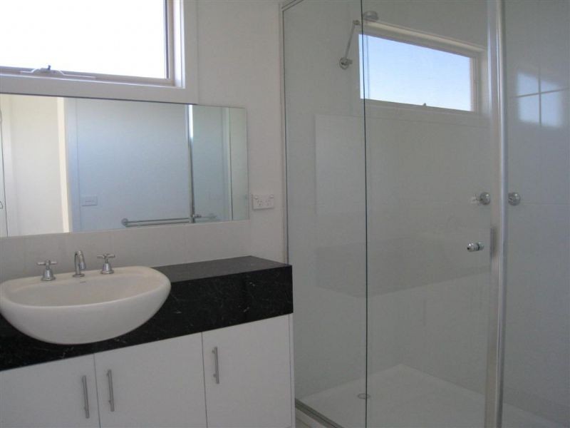 2/31 Davey Street, Dromana VIC 3936