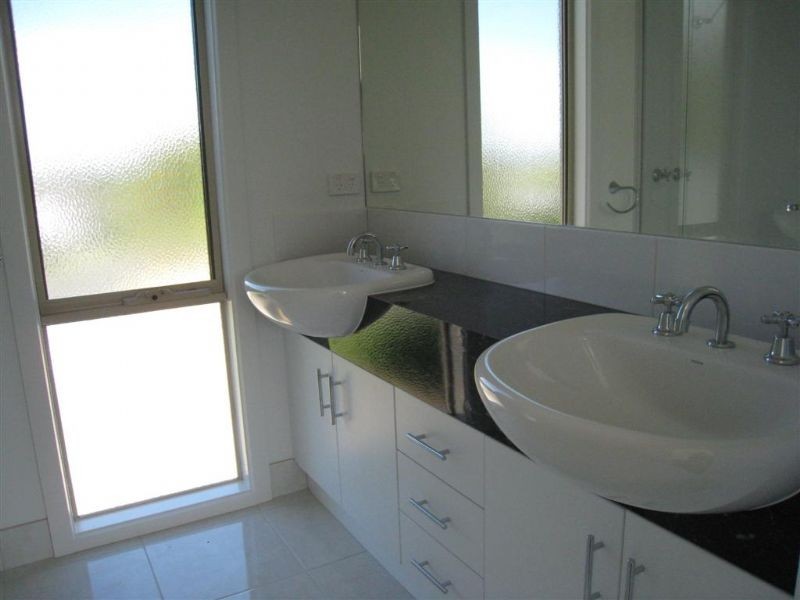 2/31 Davey Street, Dromana VIC 3936