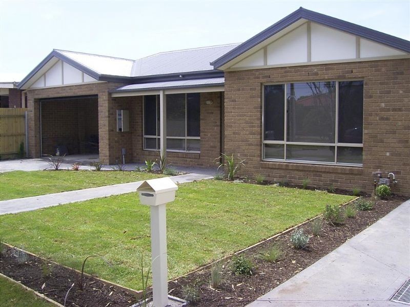 11 Lugano Ave, Dromana VIC 3936