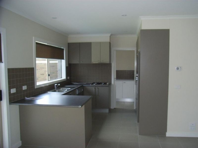 11 Lugano Ave, Dromana VIC 3936