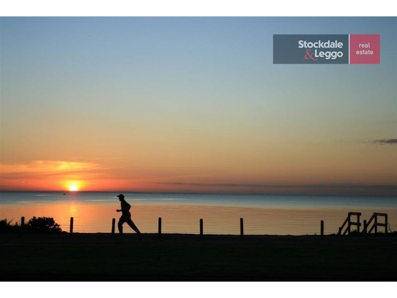 7 Patterson Street, Safety Beach VIC 3936