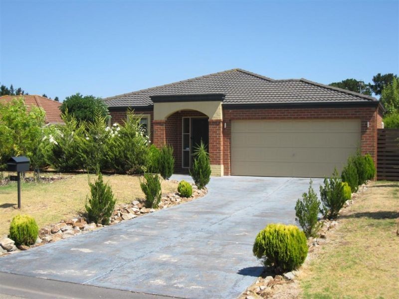 14 Lakeside Court, Safety Beach VIC 3936