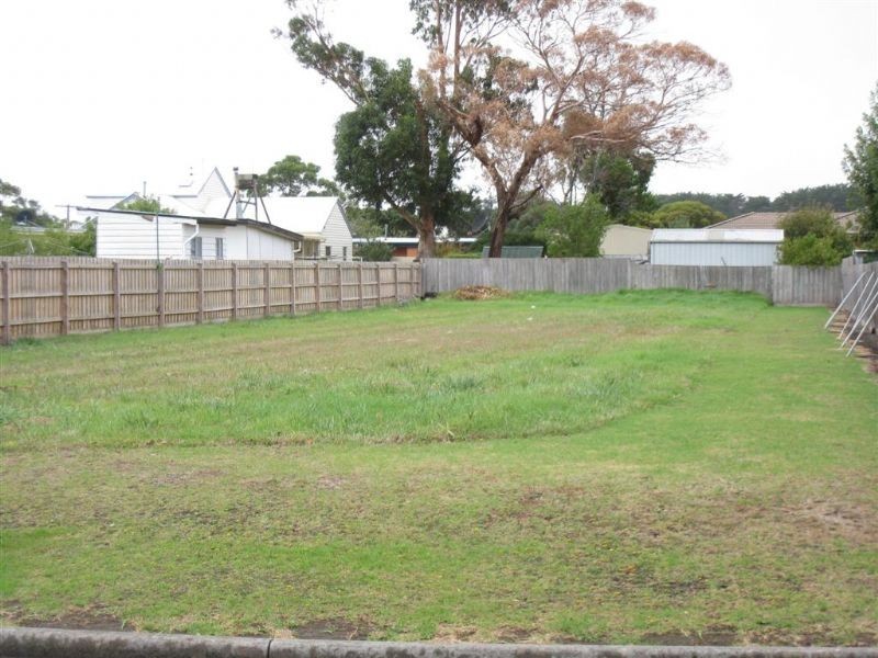 11 Palm Grove, Dromana VIC 3936