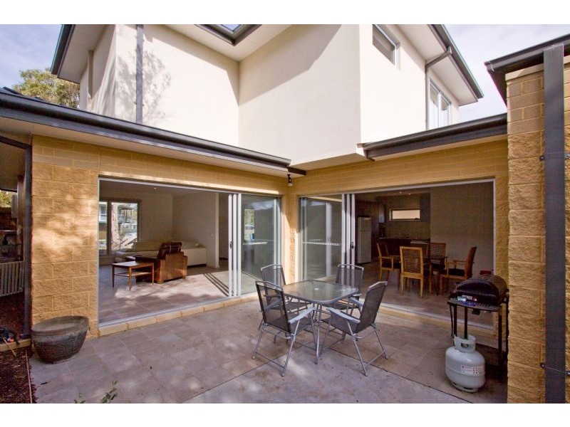 2/115 Dromana Parade, Safety Beach VIC 3936