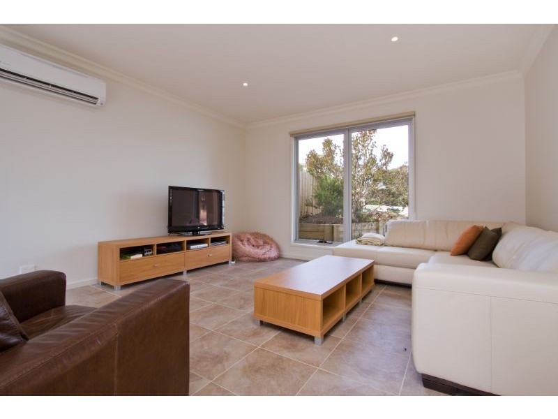 2 & 7/115 Dromana Parade, Safety Beach VIC 3936