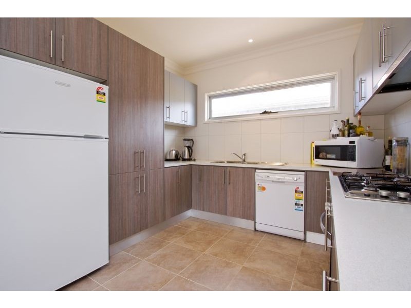 2 & 7/115 Dromana Parade, Safety Beach VIC 3936