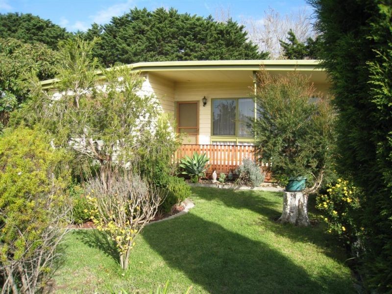 17 Watson Avenue, Dromana VIC 3936