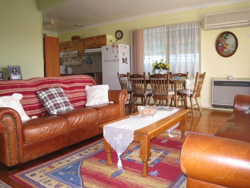17 Watson Avenue, Dromana VIC 3936